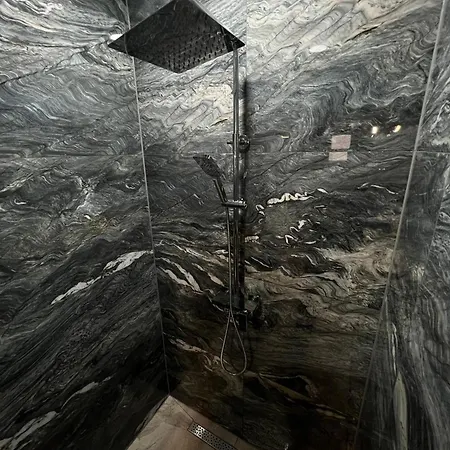 Prenociste-sobe-rooms-aman 3*