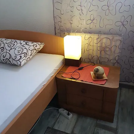 Prenociste-sobe-rooms-aman 3*